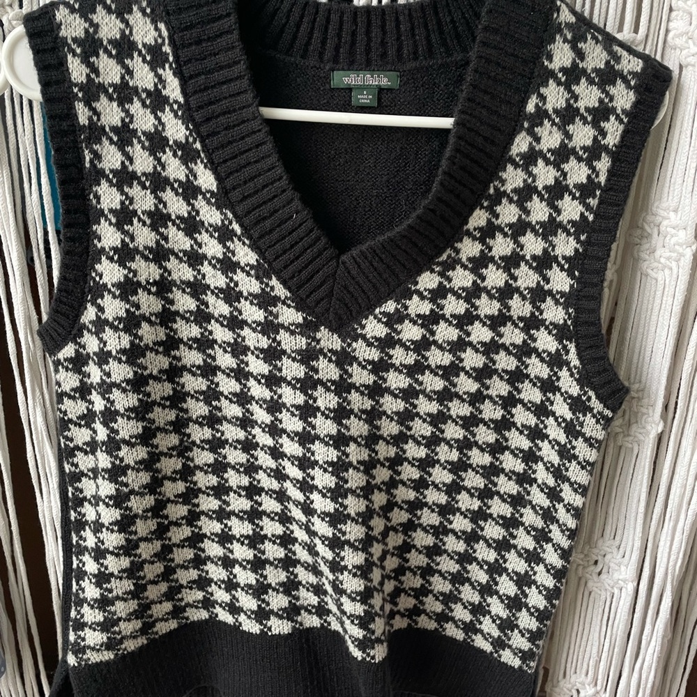 Sweater Vest